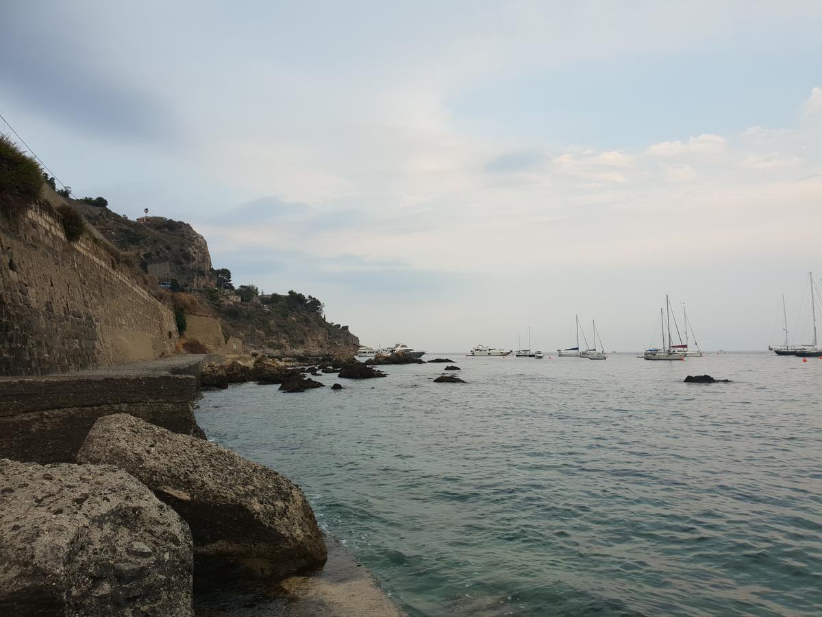 Th Luxury Rooms & Apartment Giardini Naxos Exterior photo